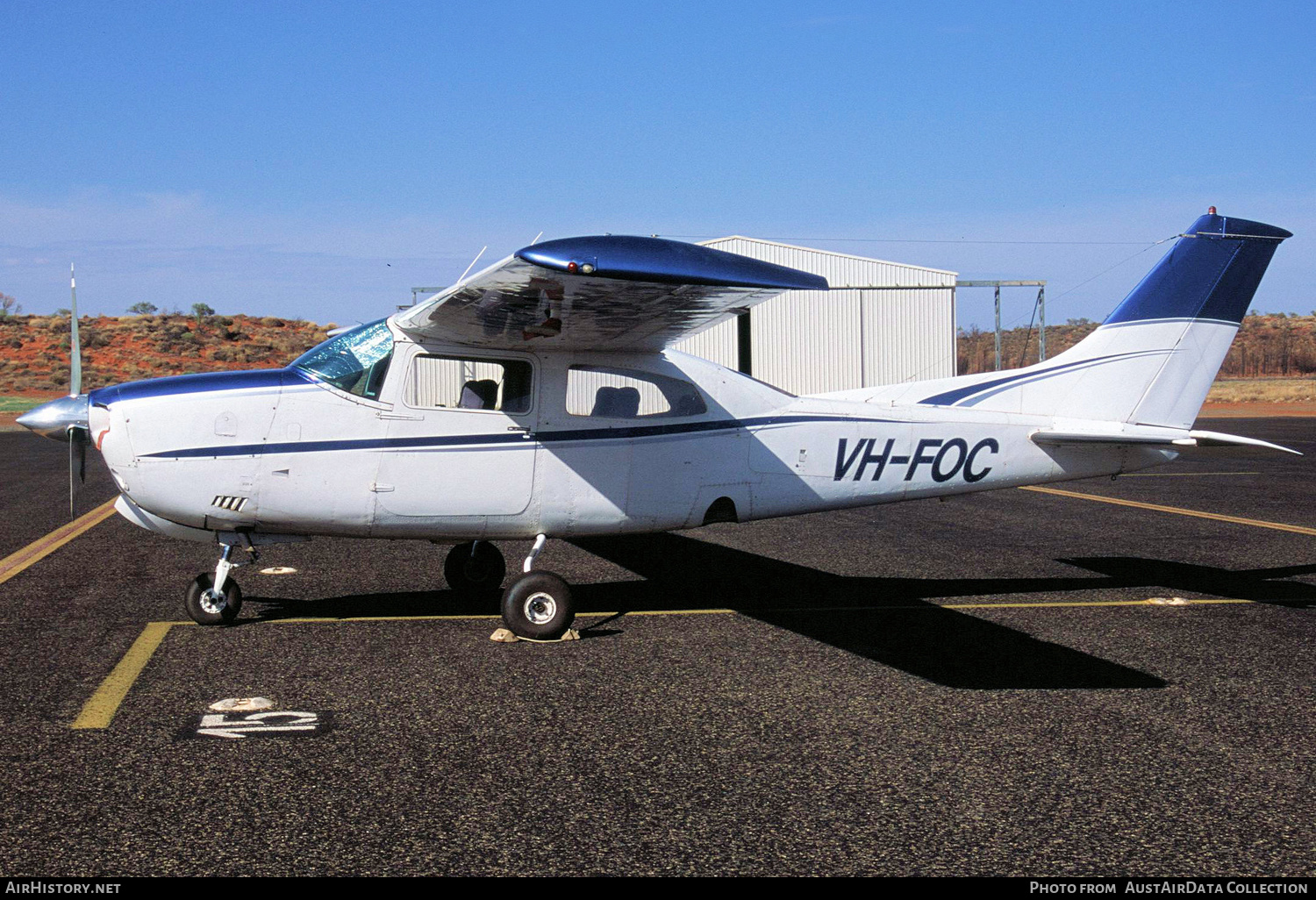 Aircraft Photo of VH-FOC | Cessna 210L Centurion | AirHistory.net #333285