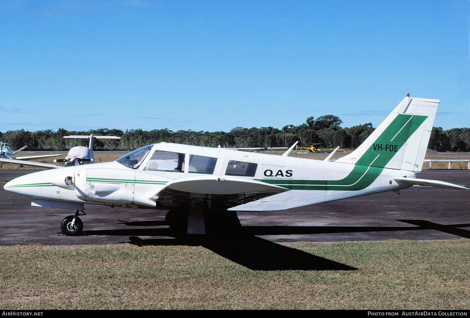 Aircraft Photo of VH-FOE | Piper PA-34-200 Seneca | QAS - Queensland Aviation Services | AirHistory.net #333287