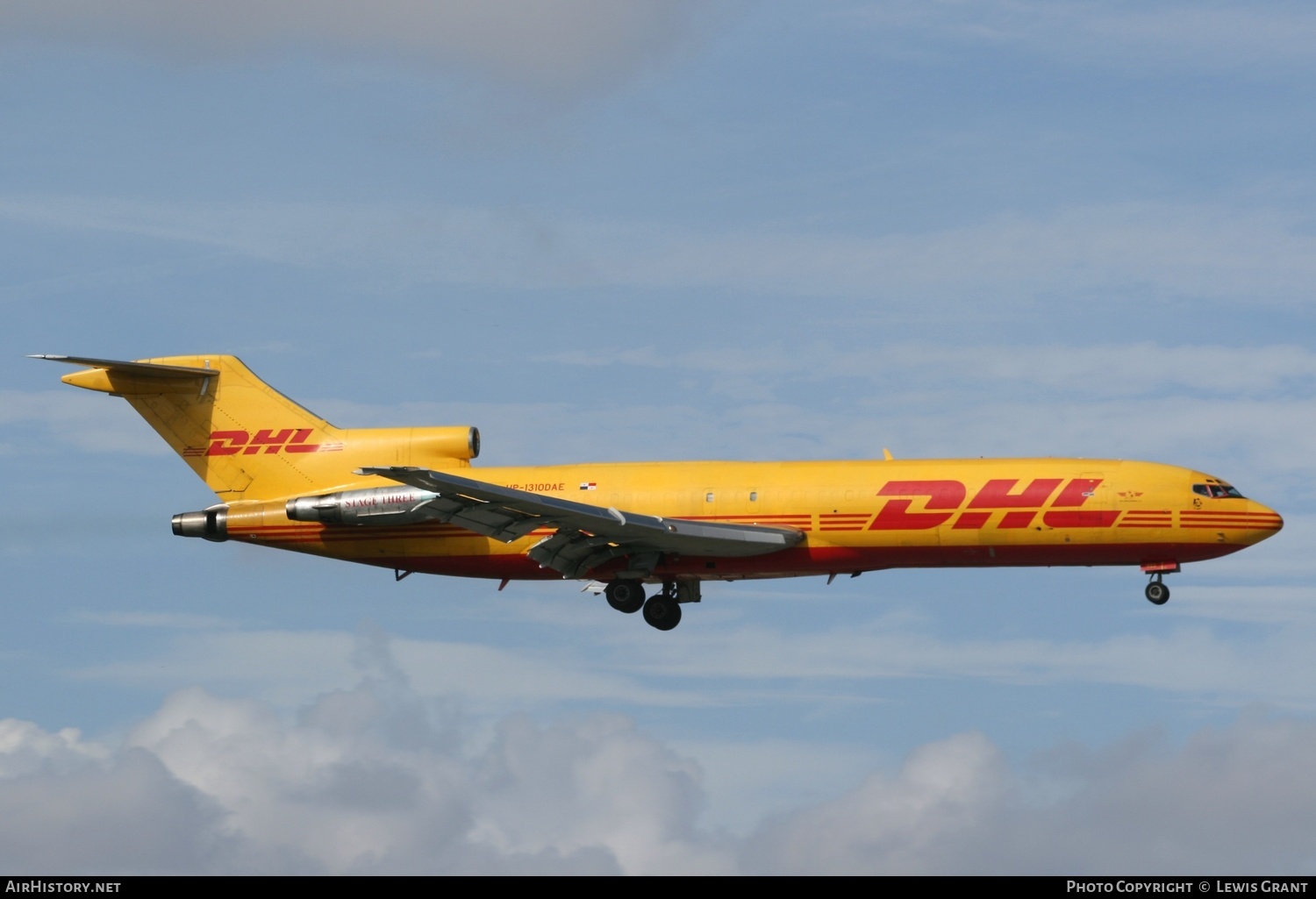 Aircraft Photo of HP-1310DAE | Boeing 727-264/Adv(F) | DHL International | AirHistory.net #333343