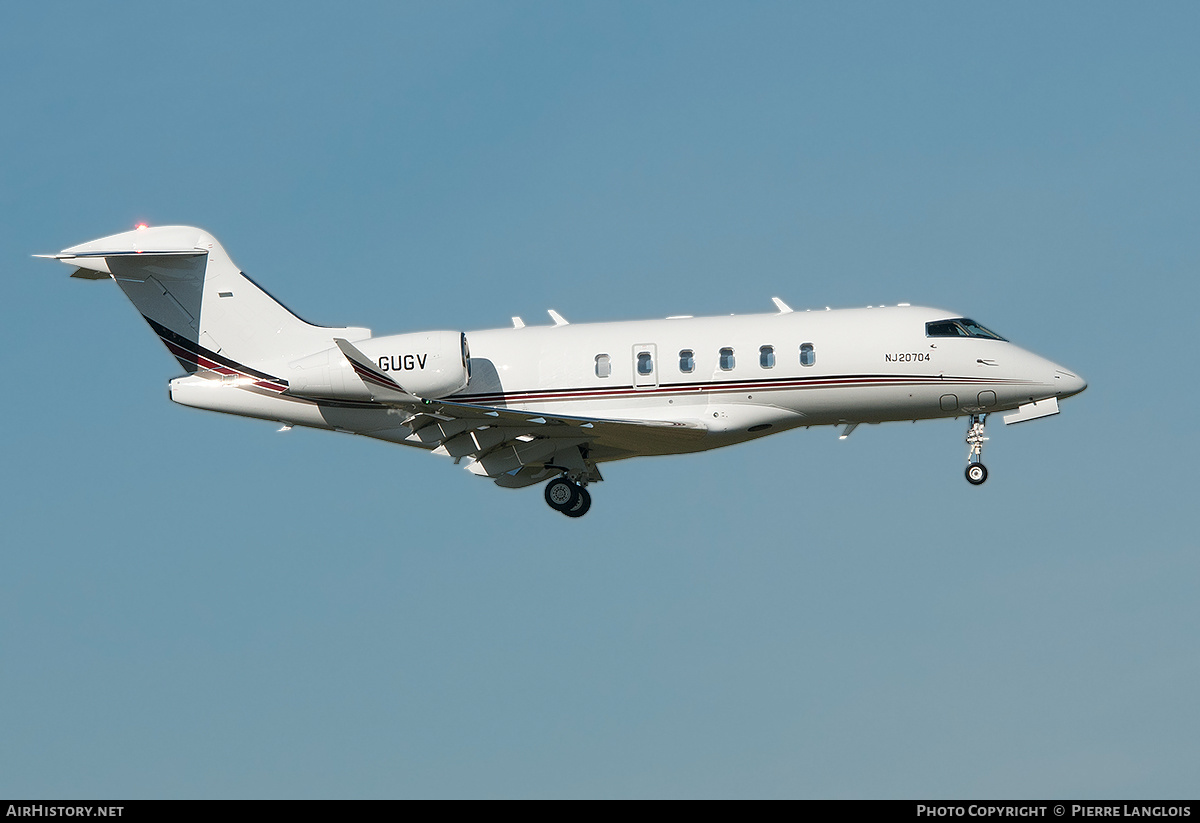 Aircraft Photo of C-GUCV | Bombardier Challenger 350 (BD-100-1A10) | AirHistory.net #333457