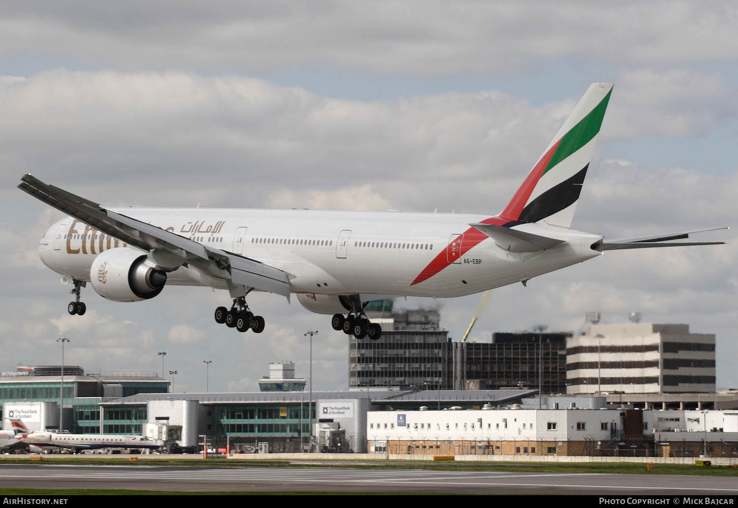 Aircraft Photo of A6-EBP | Boeing 777-31H/ER | Emirates | AirHistory.net #333555