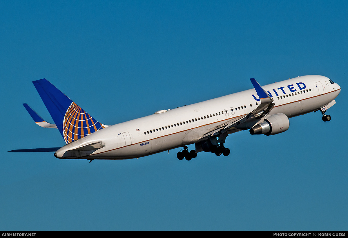 Aircraft Photo of N663UA | Boeing 767-322/ER | United Airlines | AirHistory.net #333642