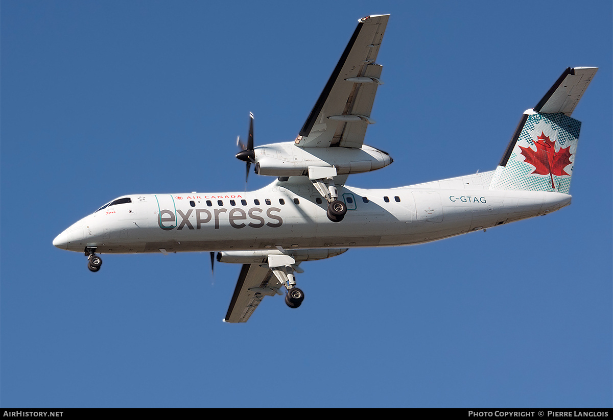 Aircraft Photo of C-GTAG | De Havilland Canada DHC-8-301 Dash 8 | Air Canada Express | AirHistory.net #333658