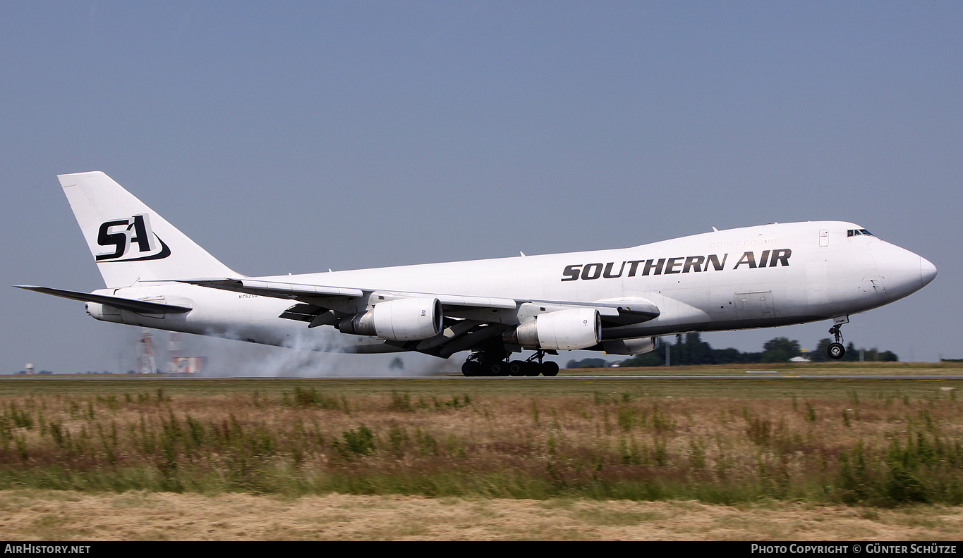 Aircraft Photo of N752SA | Boeing 747-228F/SCD | Southern Air | AirHistory.net #333678