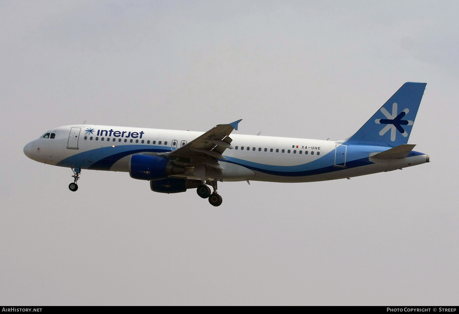 Aircraft Photo of XA-UHE | Airbus A320-214 | Interjet | AirHistory.net #333695