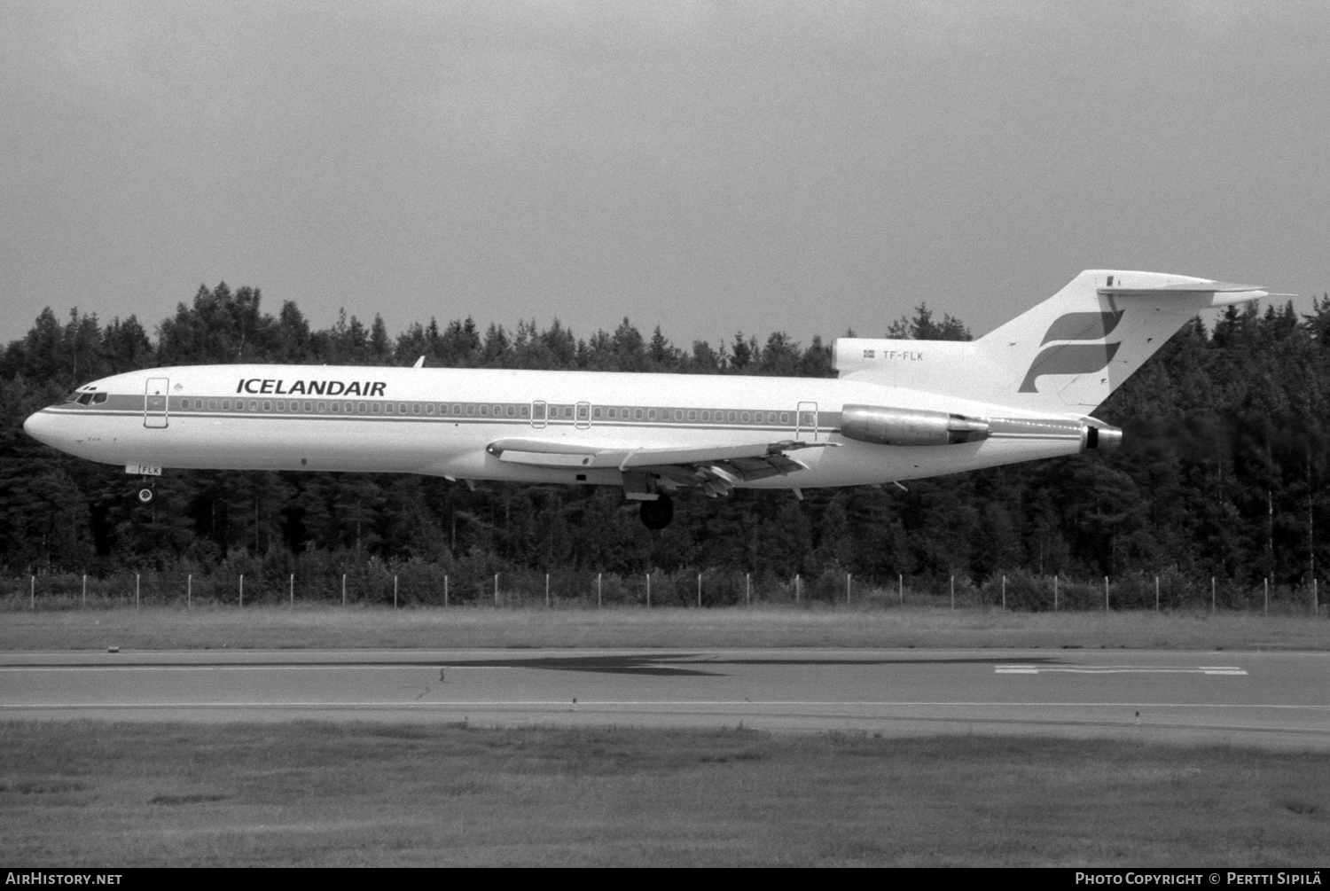 Aircraft Photo of TF-FLK | Boeing 727-276/Adv | Icelandair | AirHistory.net #333714
