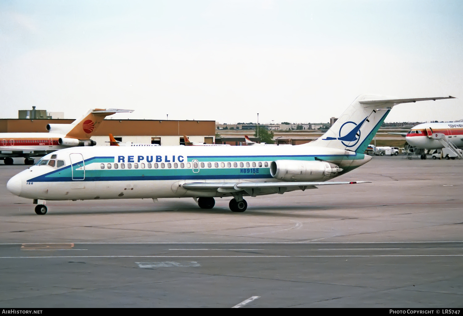 Aircraft Photo of N8915E | Douglas DC-9-14 | Republic Airlines | AirHistory.net #333742