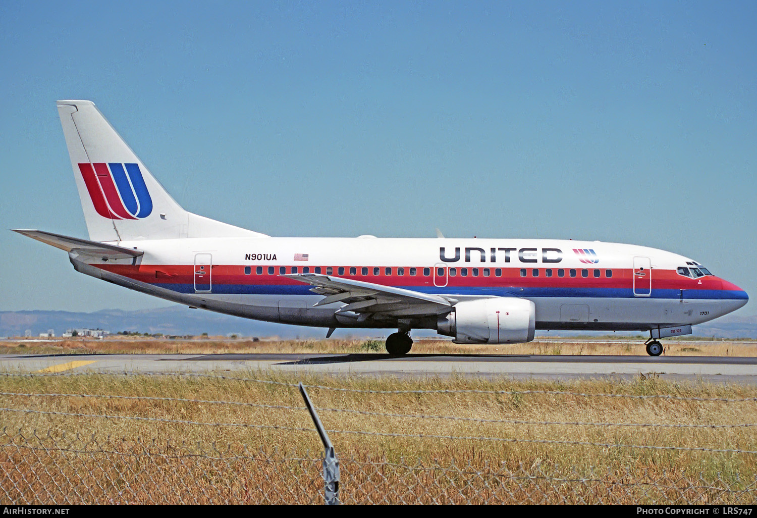 Aircraft Photo of N901UA | Boeing 737-524 | United Airlines | AirHistory.net #333747