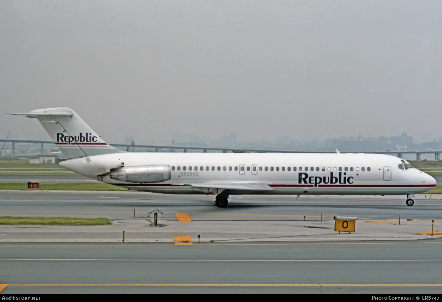 Aircraft Photo of N926RC | McDonnell Douglas DC-9-32 | Republic Airlines | AirHistory.net #333753