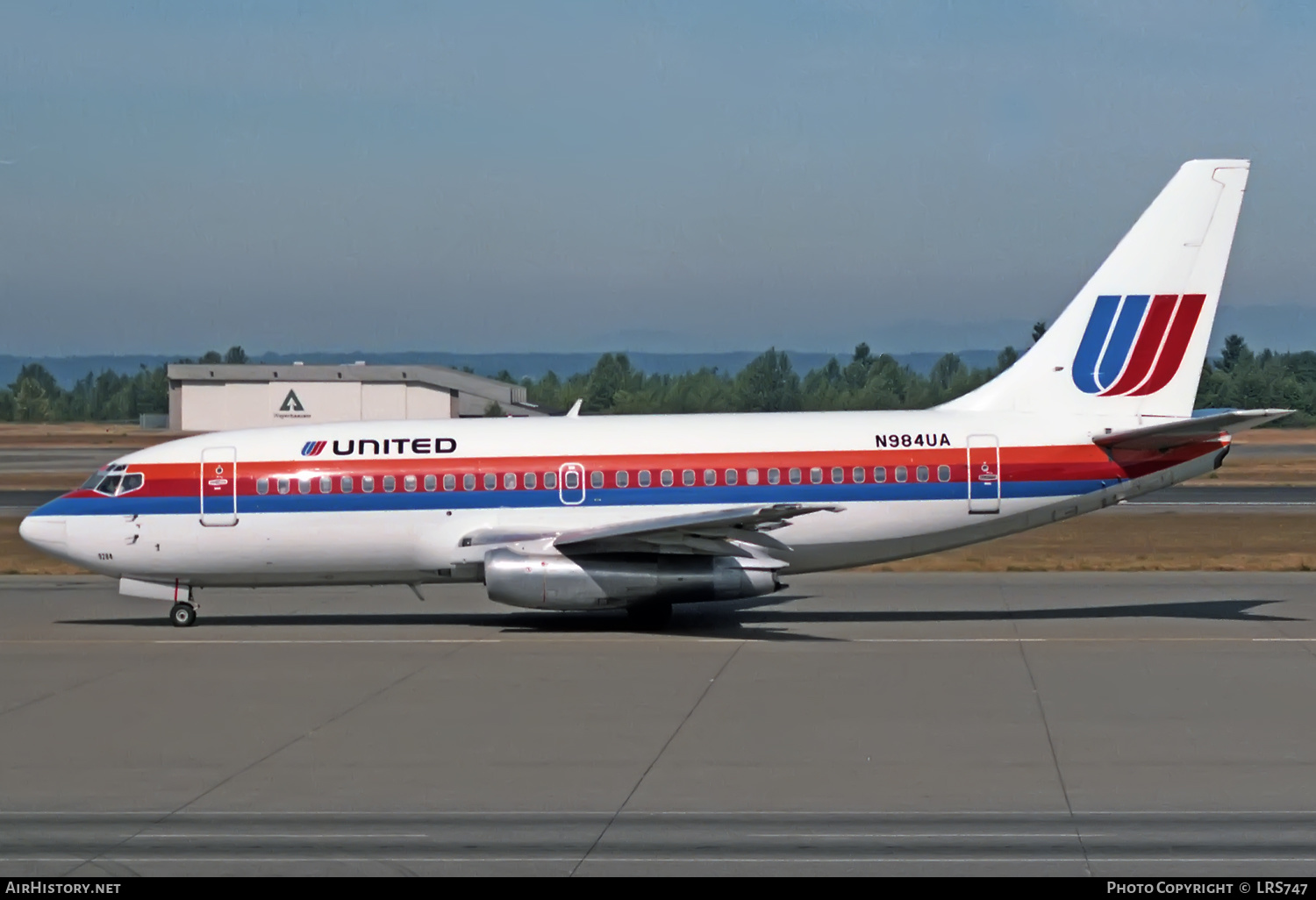 Aircraft Photo of N984UA | Boeing 737-291/Adv | United Airlines | AirHistory.net #333758