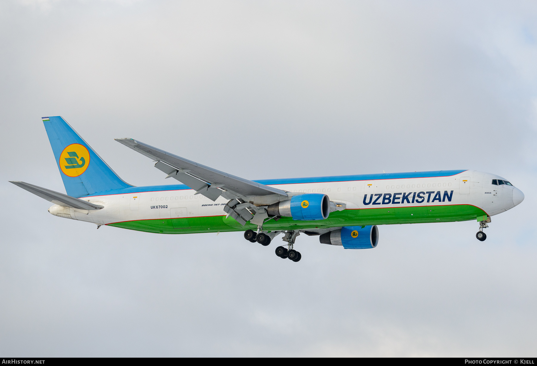 Aircraft Photo of UK67002 | Boeing 767-33P/ER(BCF) | Uzbekistan Airways | AirHistory.net #333768