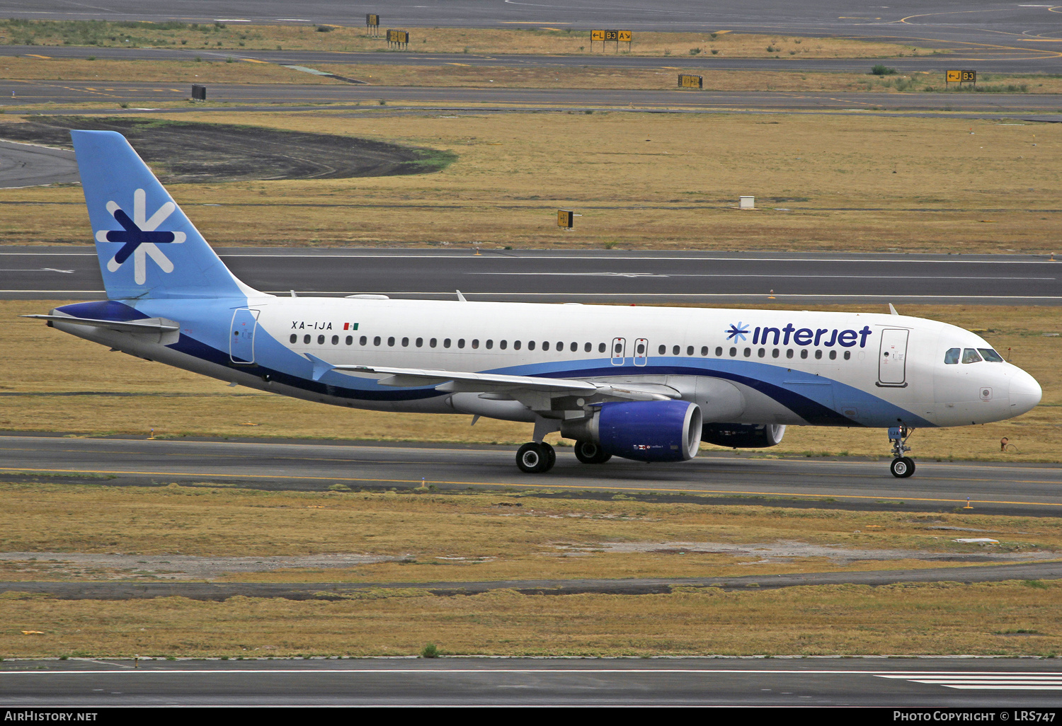 Aircraft Photo of XA-IJA | Airbus A320-214 | Interjet | AirHistory.net #333912