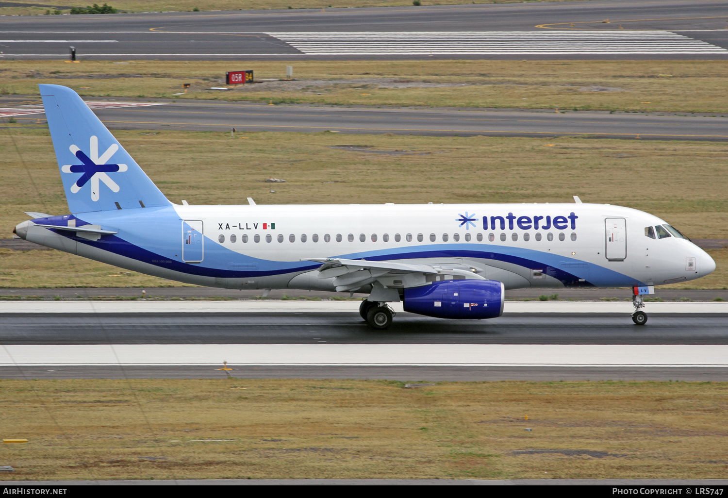 Aircraft Photo of XA-LLV | Sukhoi SSJ-100-95B Superjet 100 (RRJ-95B) | Interjet | AirHistory.net #333916