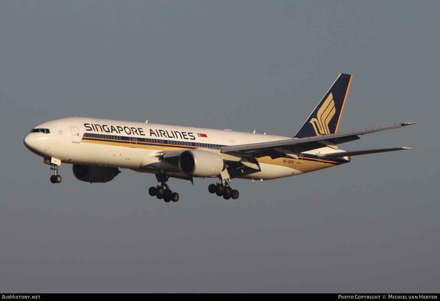 Aircraft Photo of 9V-SVH | Boeing 777-212/ER | Singapore Airlines | AirHistory.net #333928