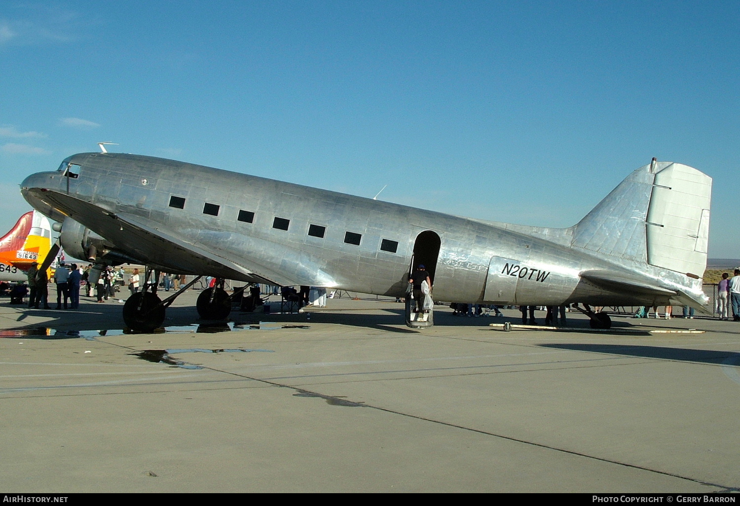 Aircraft Photo of N20TW | Douglas DC-3-G202A | AirHistory.net #334022