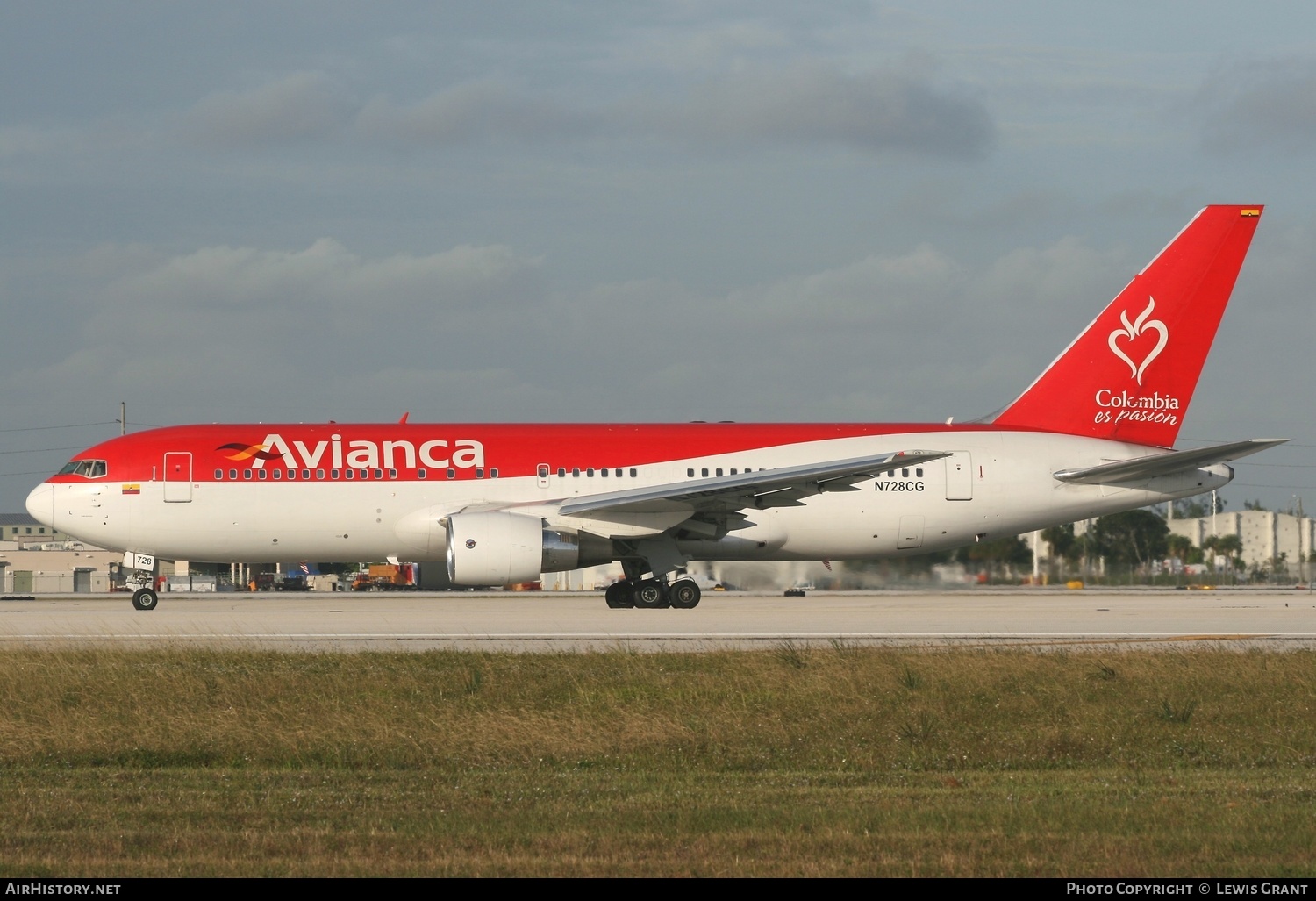 Aircraft Photo of N728CG | Boeing 767-283/ER | Avianca | AirHistory.net #334055