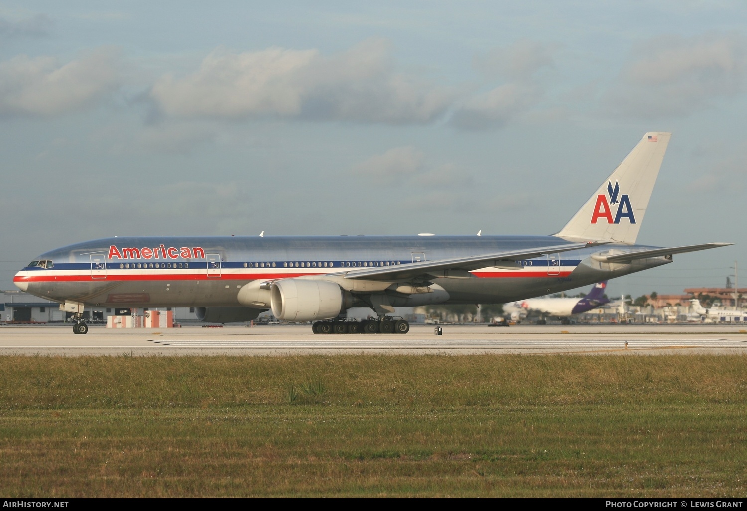 Aircraft Photo of N794AN | Boeing 777-223/ER | American Airlines | AirHistory.net #334059