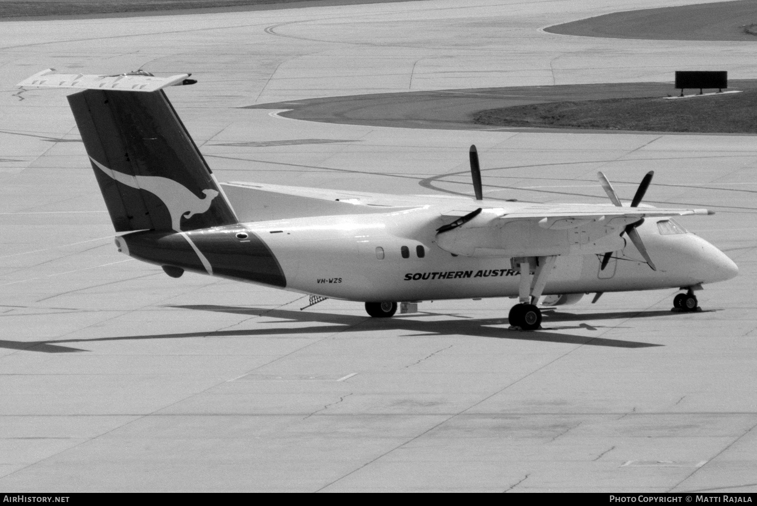 Aircraft Photo of VH-WZS | De Havilland Canada DHC-8-102 Dash 8 | Southern Australia Airlines | AirHistory.net #334069