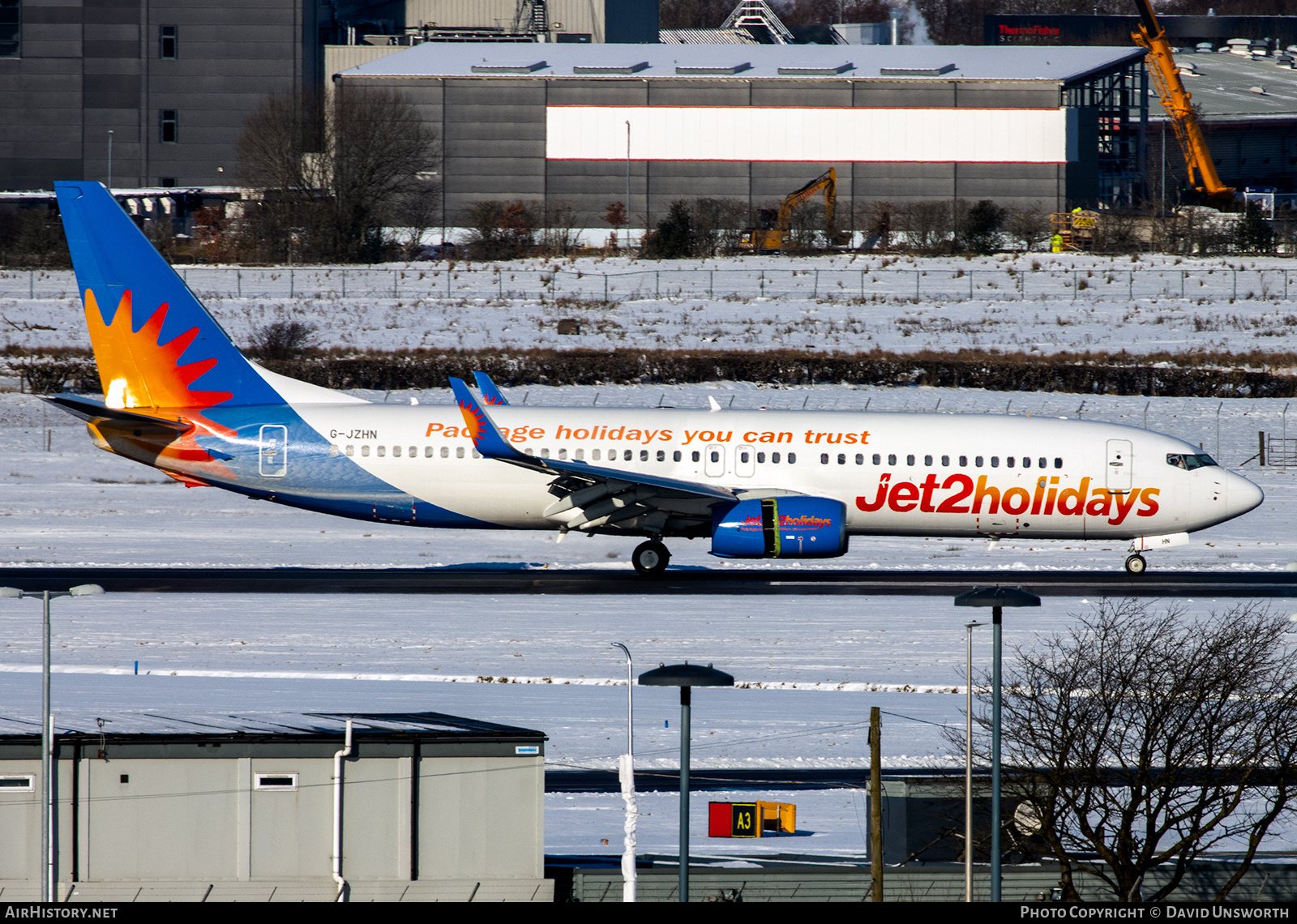 Aircraft Photo of G-JZHN | Boeing 737-800 | Jet2 Holidays | AirHistory.net #334138