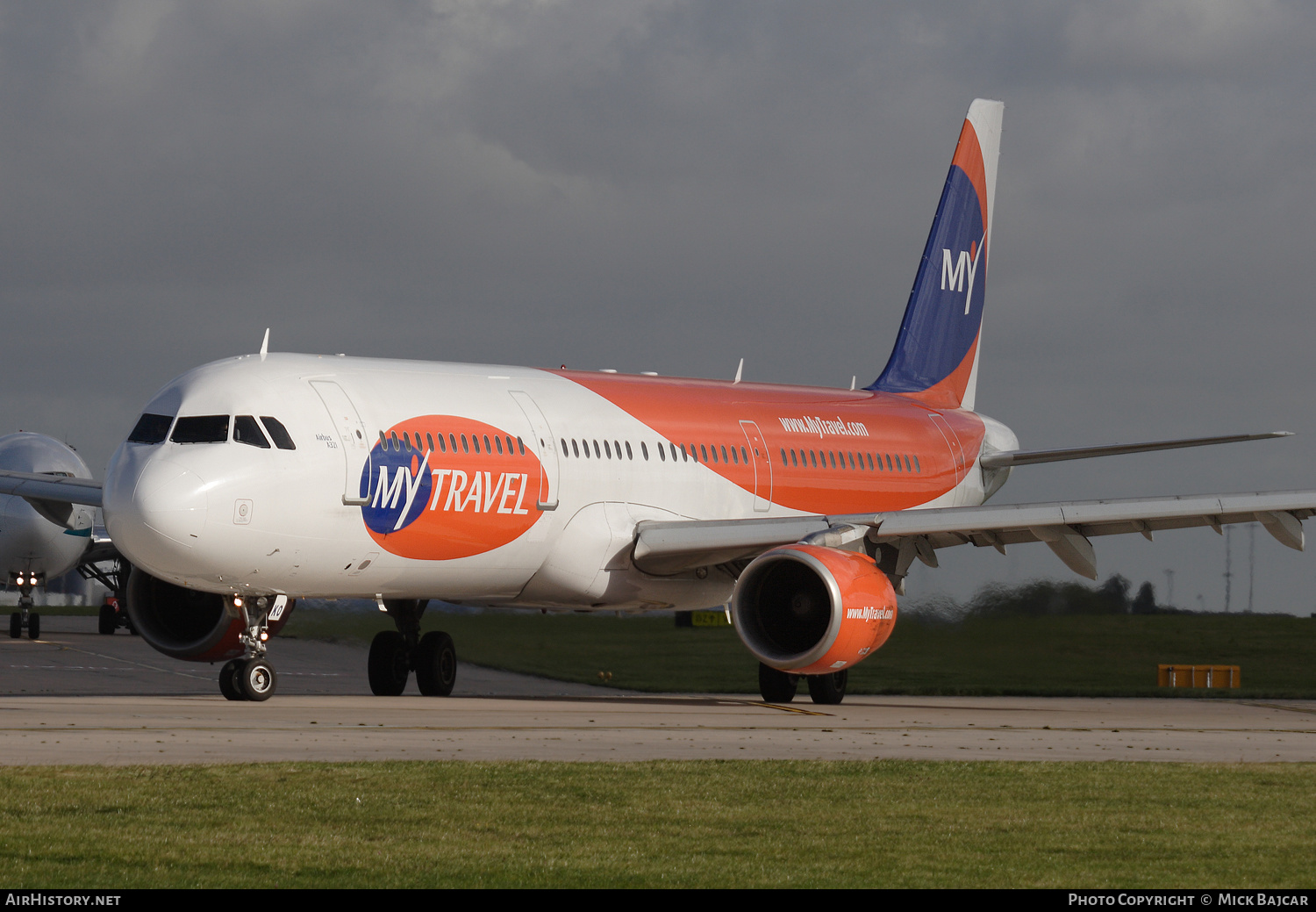 Aircraft Photo of G-NIKO | Airbus A321-211 | MyTravel Airways | AirHistory.net #334174