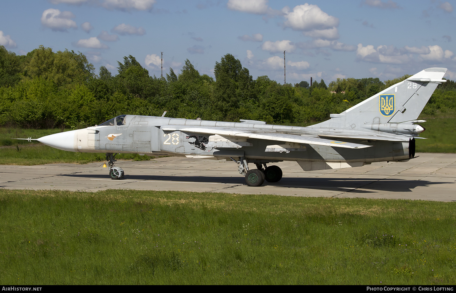Aircraft Photo of 28 white | Sukhoi Su-24M | Ukraine - Air Force | AirHistory.net #334222