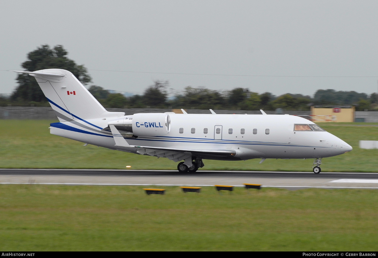 Aircraft Photo of C-GWLL | Bombardier Challenger 604 (CL-600-2B16) | AirHistory.net #334295