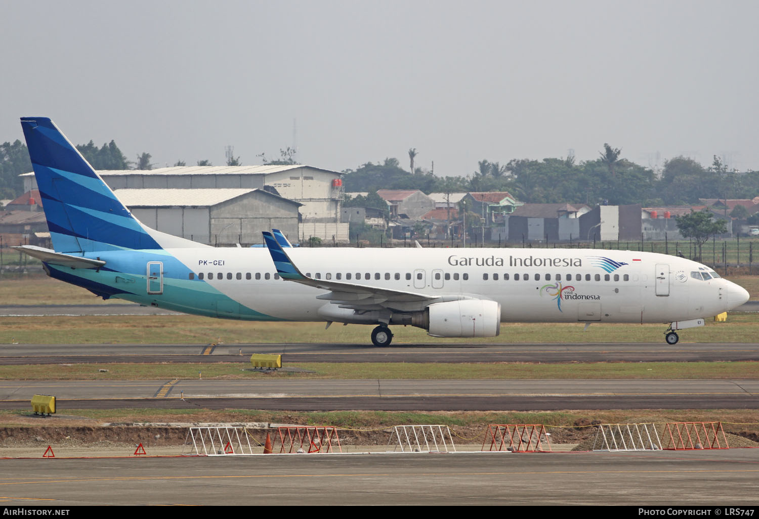 Aircraft Photo of PK-GEI | Boeing 737-86N | Garuda Indonesia | AirHistory.net #334302