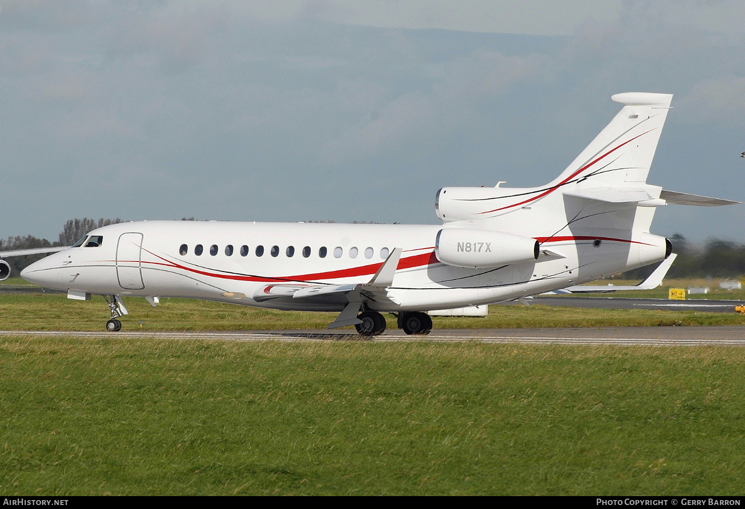 Aircraft Photo of N817X | Dassault Falcon 7X | AirHistory.net #334309