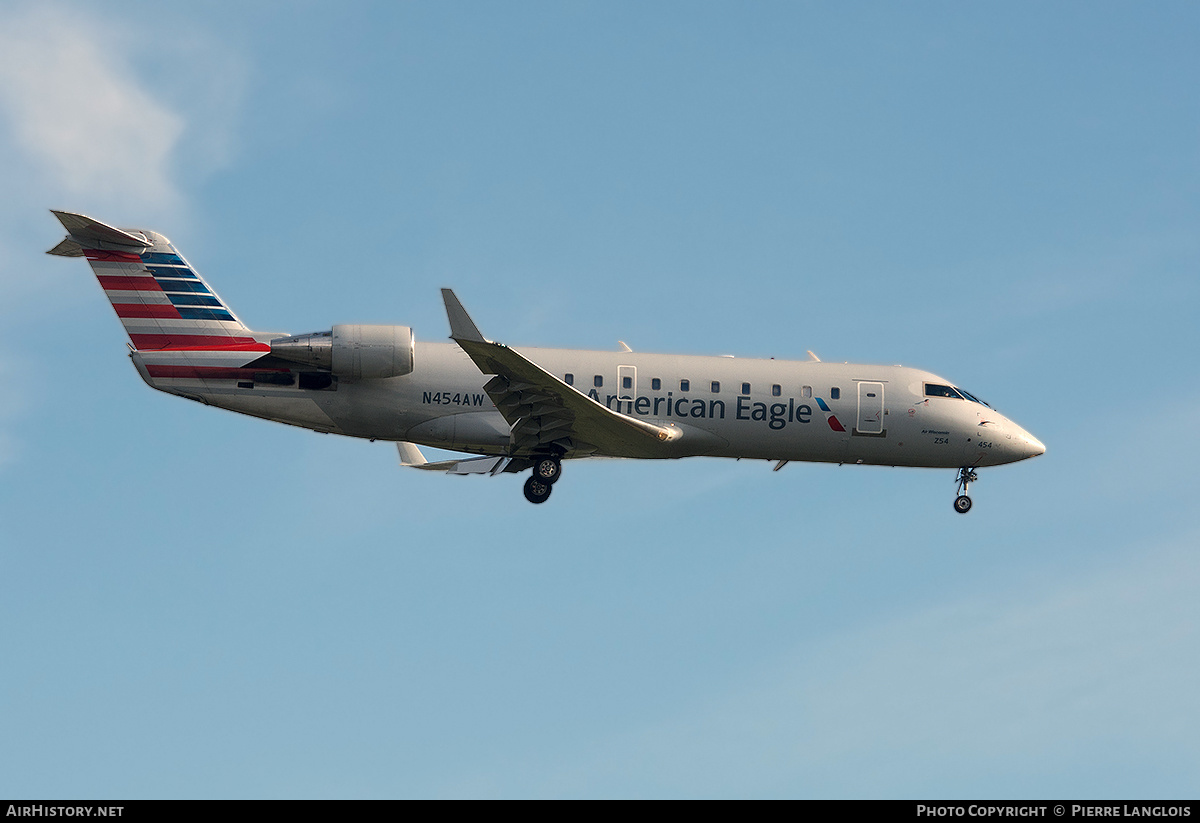 Aircraft Photo of N454AW | Bombardier CRJ-200LR (CL-600-2B19) | American Eagle | AirHistory.net #334348