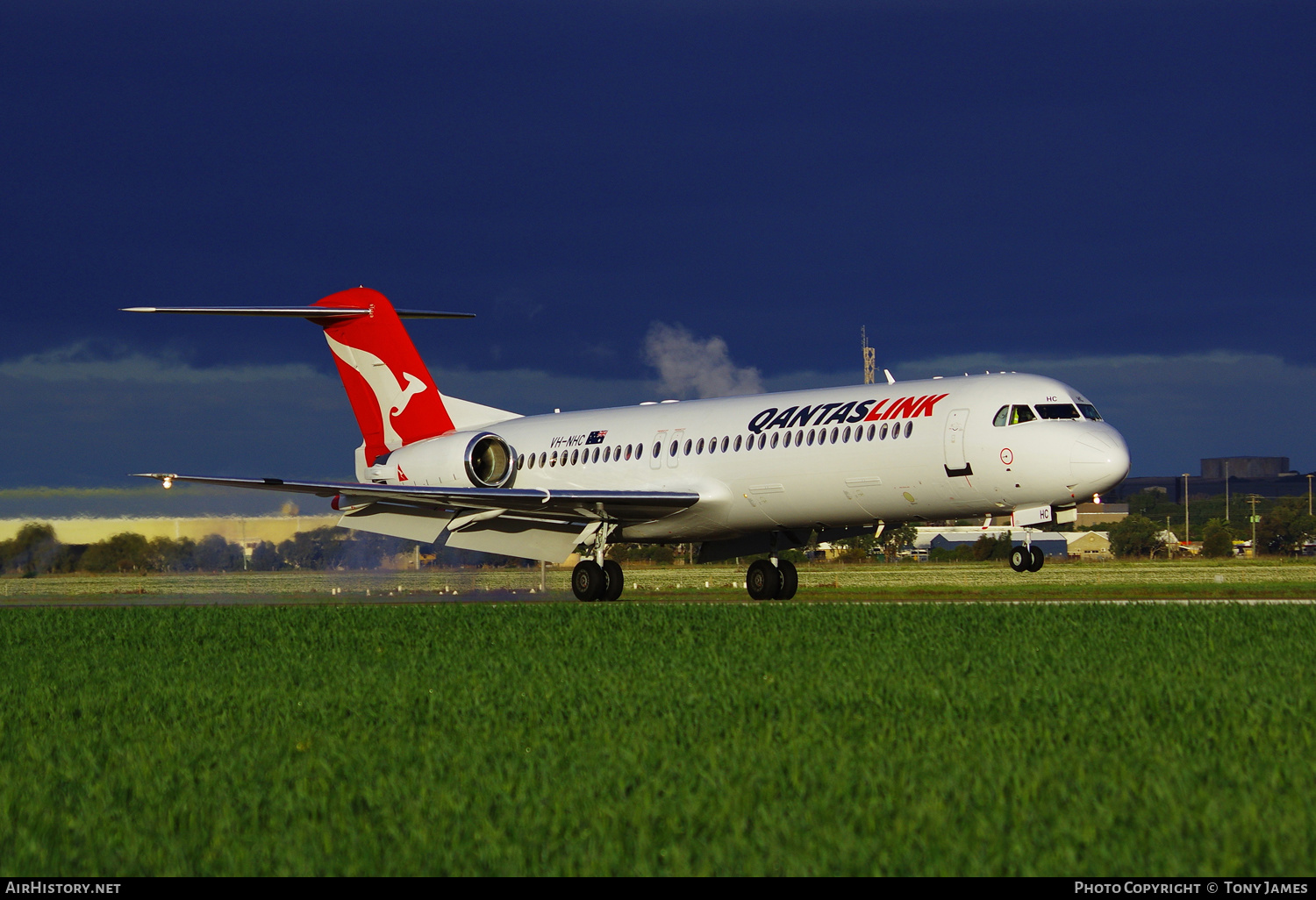 Aircraft Photo of VH-NHC | Fokker 100 (F28-0100) | QantasLink | AirHistory.net #334414