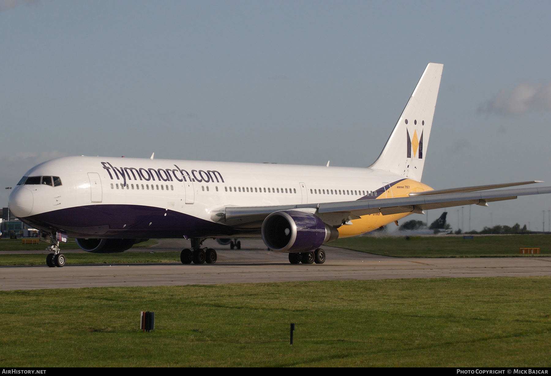 Aircraft Photo of G-DIMB | Boeing 767-31K/ER | Monarch Airlines | AirHistory.net #334428
