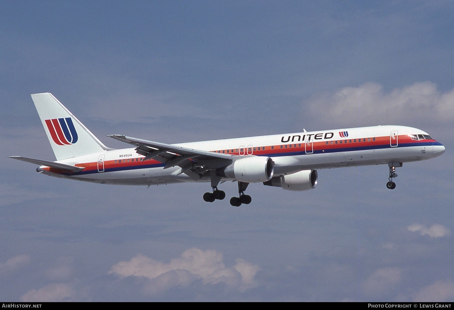Aircraft Photo of N545UA | Boeing 757-222 | United Airlines | AirHistory.net #334446
