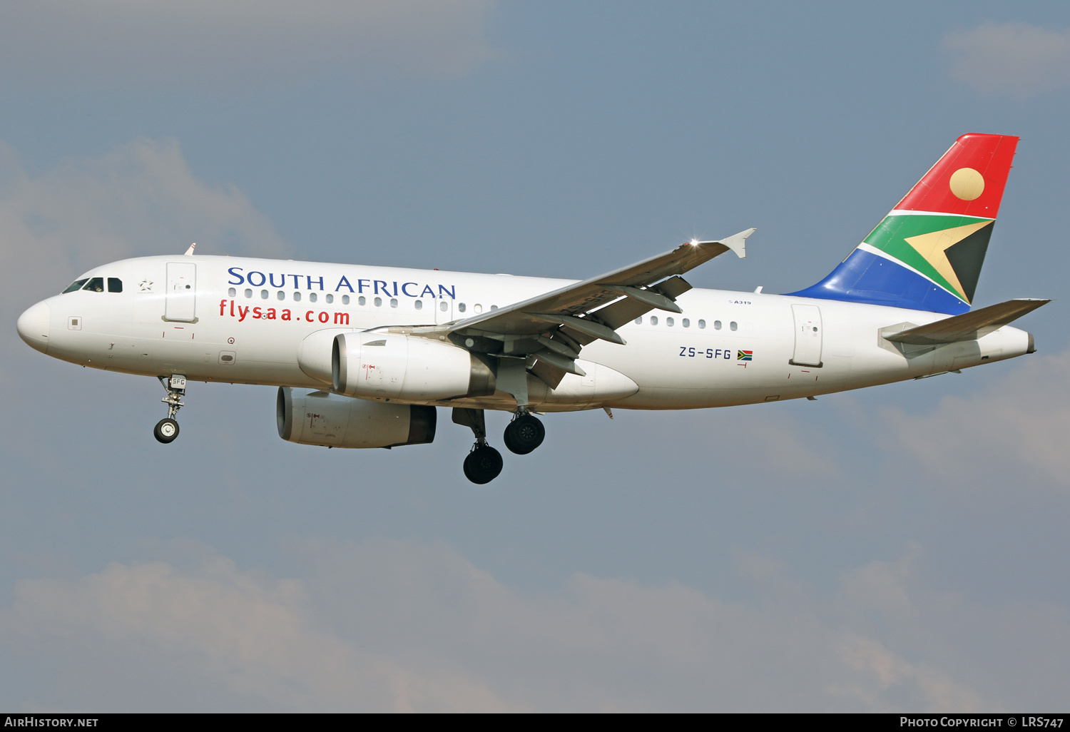 Aircraft Photo of ZS-SFG | Airbus A319-131 | South African Airways | AirHistory.net #334487