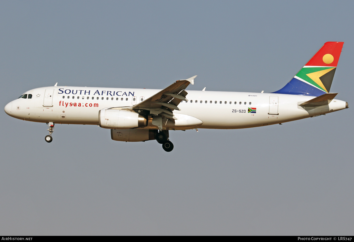 Aircraft Photo of ZS-SZD | Airbus A320-232 | South African Airways | AirHistory.net #334492
