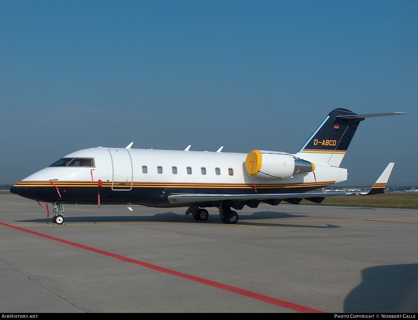 Aircraft Photo of D-ABCD | Bombardier Challenger 604 (CL-600-2B16) | AirHistory.net #334501