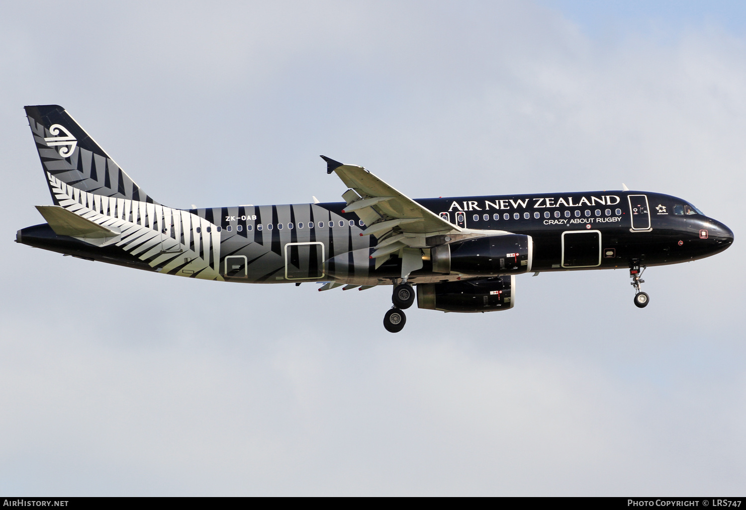 Aircraft Photo of ZK-OAB | Airbus A320-232 | Air New Zealand | AirHistory.net #334535