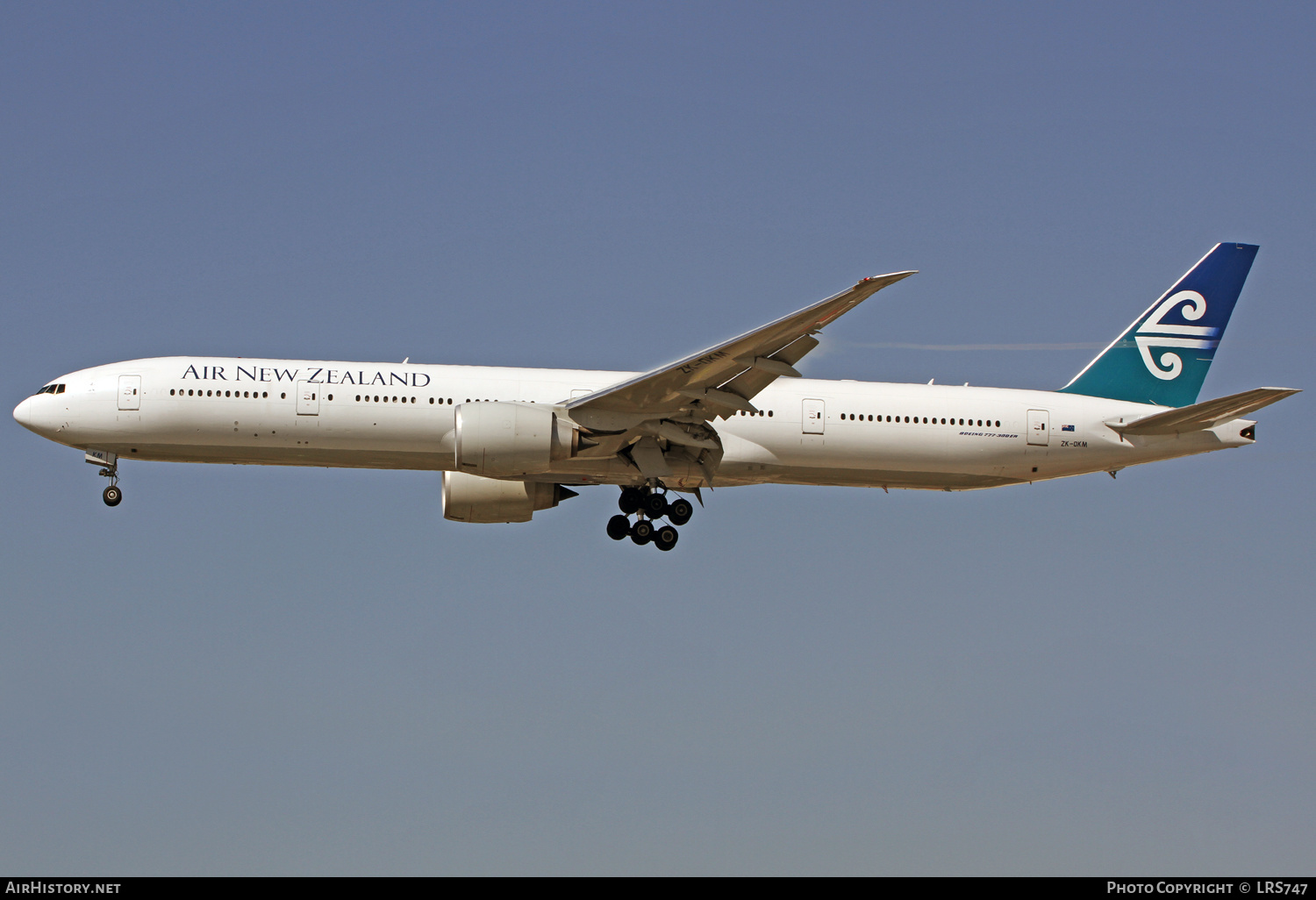 Aircraft Photo of ZK-OKM | Boeing 777-319/ER | Air New Zealand | AirHistory.net #334546