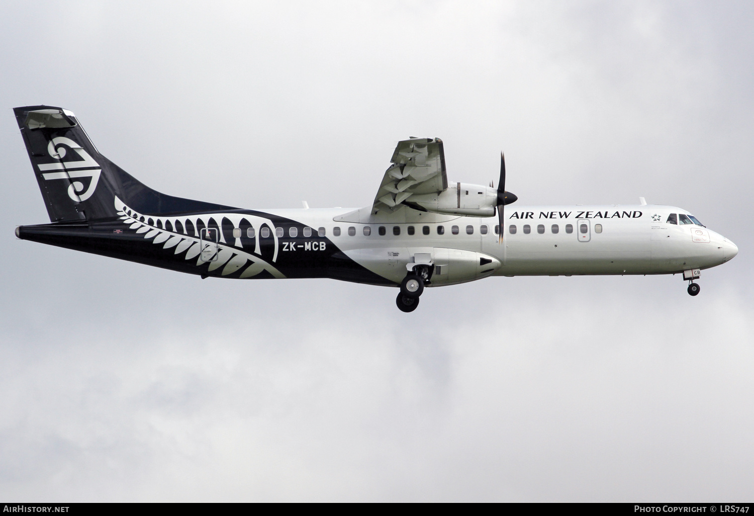 Aircraft Photo of ZK-MCB | ATR ATR-72-500 (ATR-72-212A) | Air New Zealand | AirHistory.net #334562