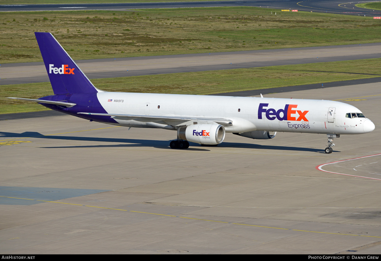Aircraft Photo of N915FD | Boeing 757-236/SF | FedEx Express | AirHistory.net #334690