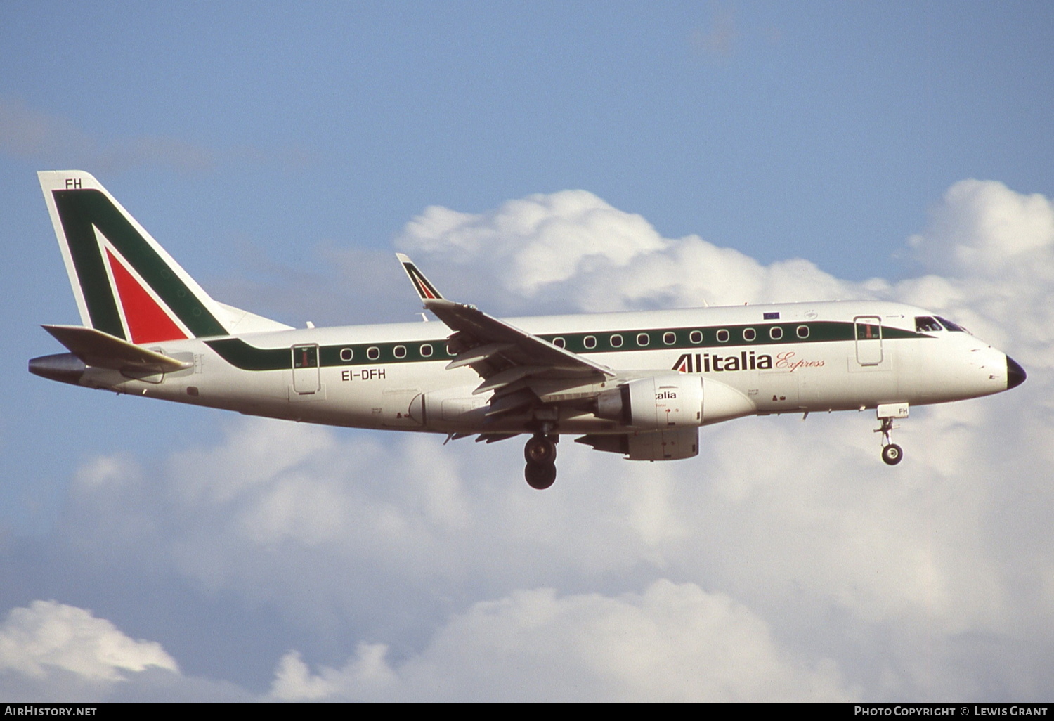 Aircraft Photo of EI-DFH | Embraer 170LR (ERJ-170-100LR) | Alitalia Express | AirHistory.net #334738