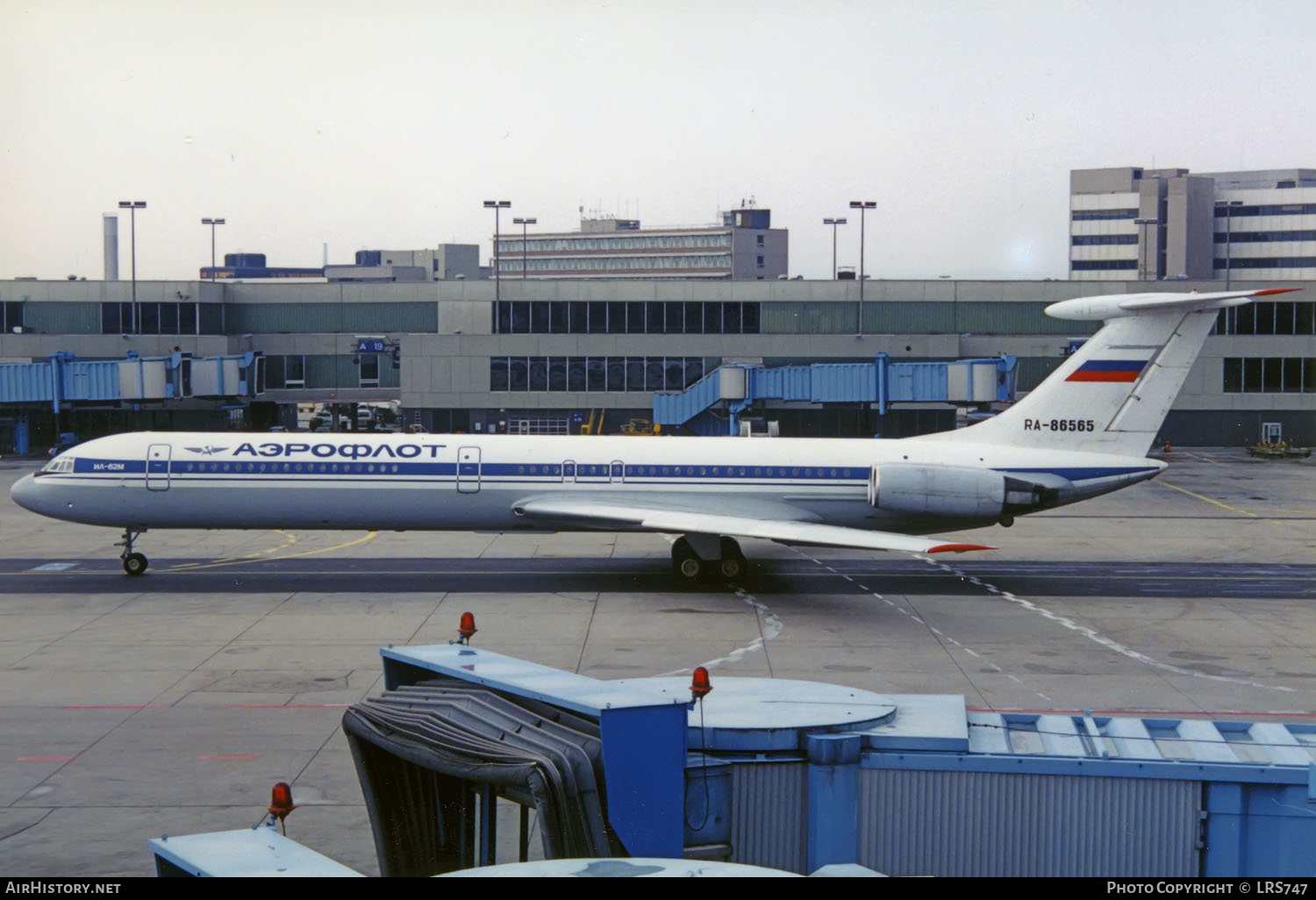 Aircraft Photo of RA-86565 | Ilyushin Il-62M | Aeroflot | AirHistory.net #334756