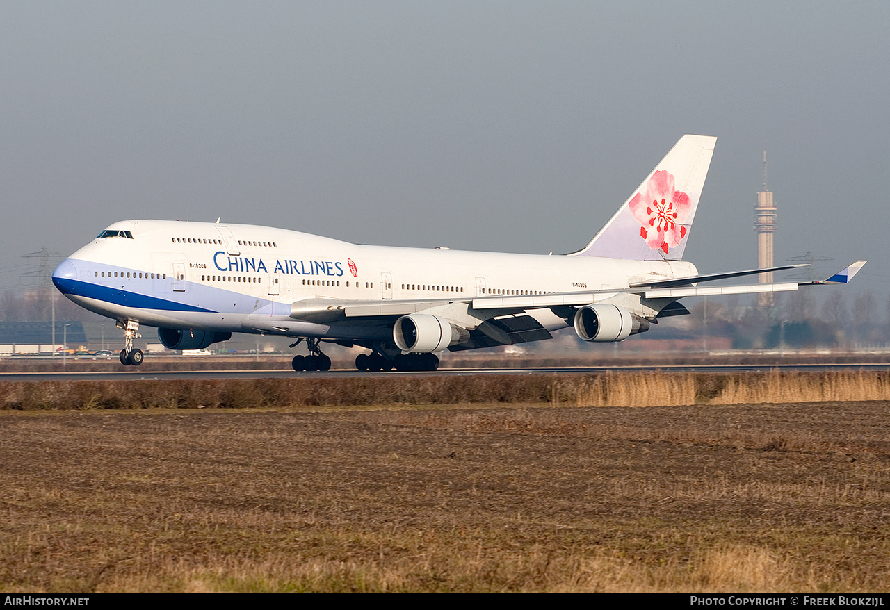 Aircraft Photo of B-18206 | Boeing 747-409 | China Airlines | AirHistory.net #334792