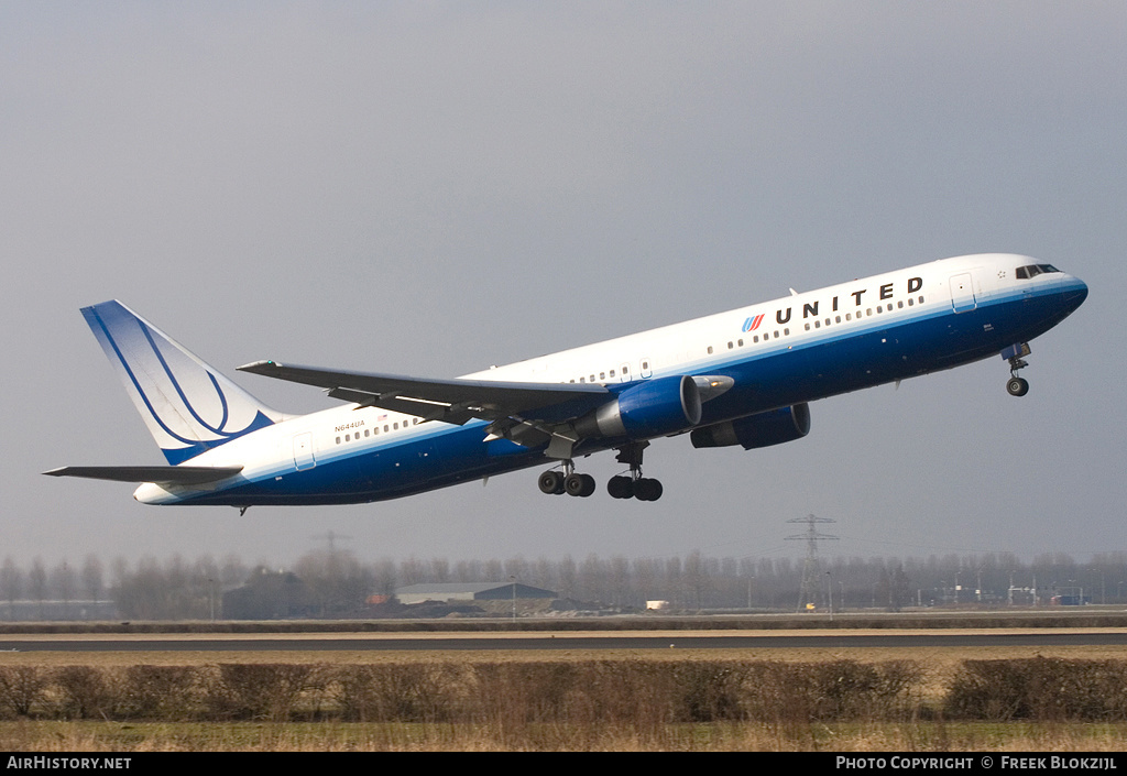 Aircraft Photo of N644UA | Boeing 767-322/ER | United Airlines | AirHistory.net #334799