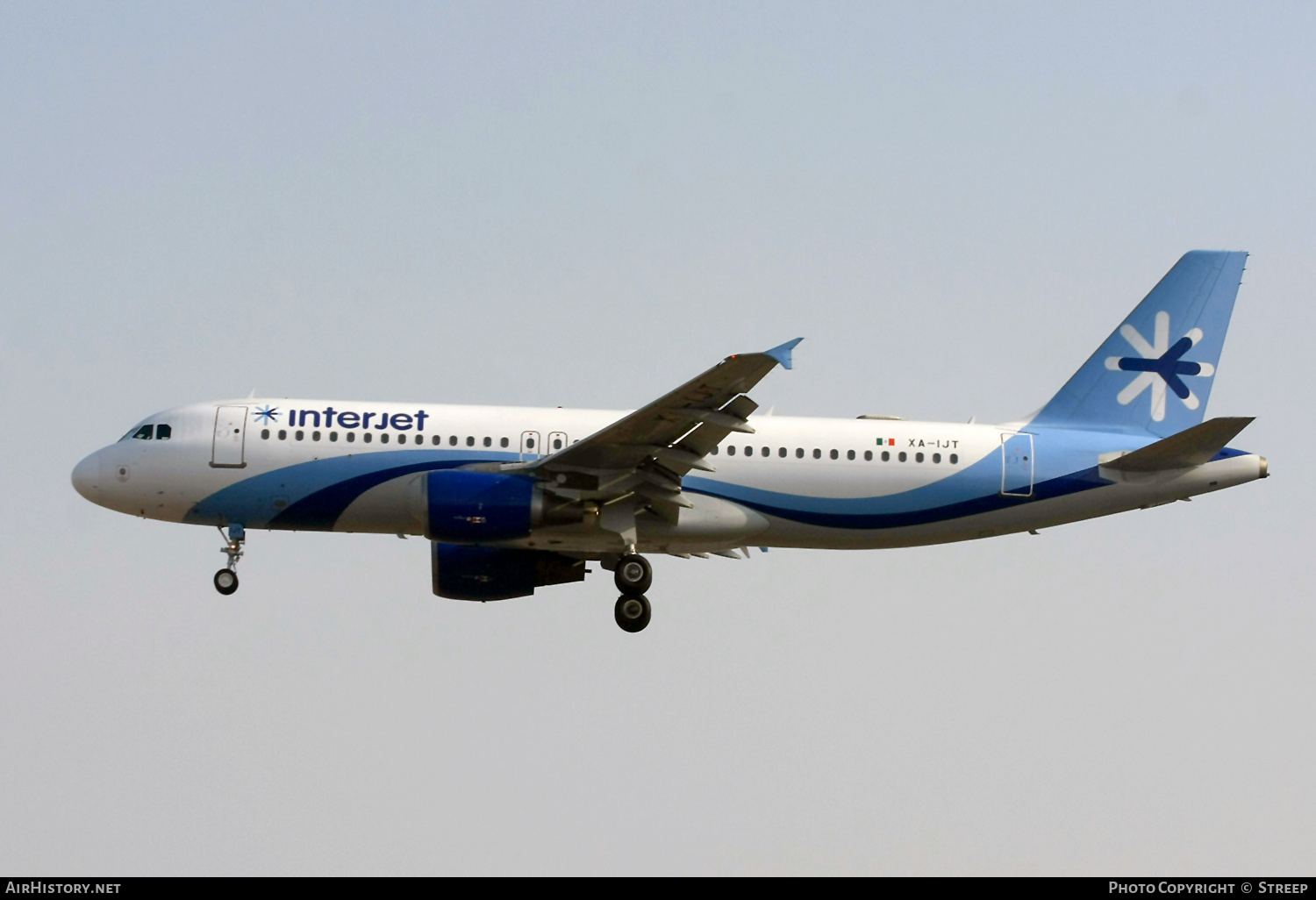 Aircraft Photo of XA-IJT | Airbus A320-214 | Interjet | AirHistory.net #334847