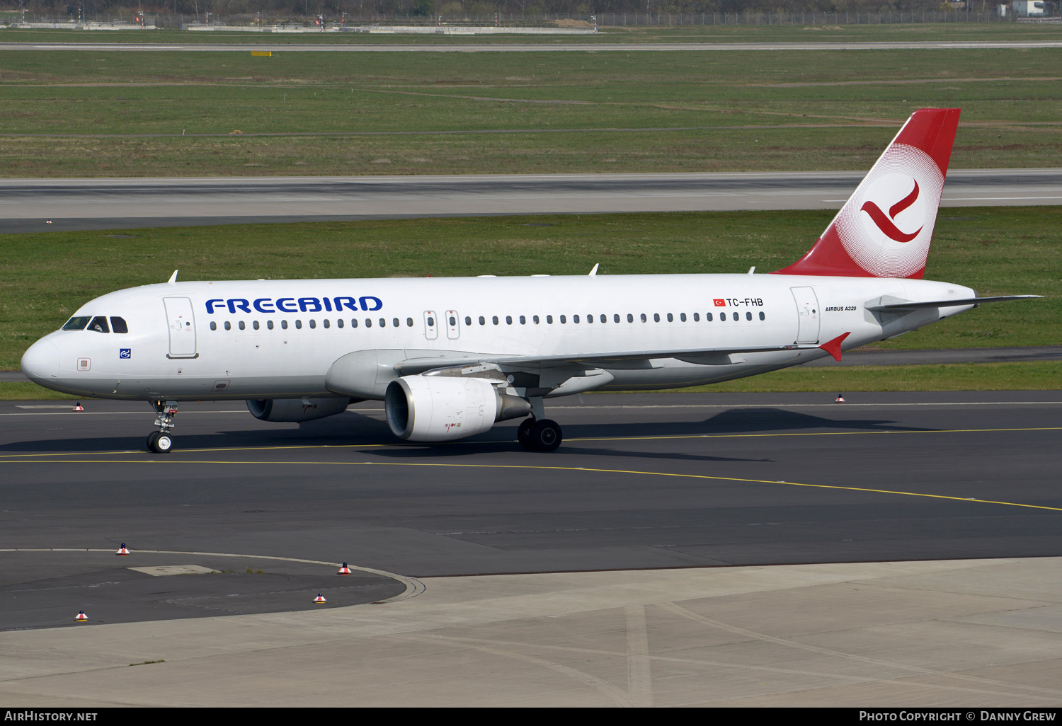 Aircraft Photo of TC-FHB | Airbus A320-214 | Freebird Airlines | AirHistory.net #334945
