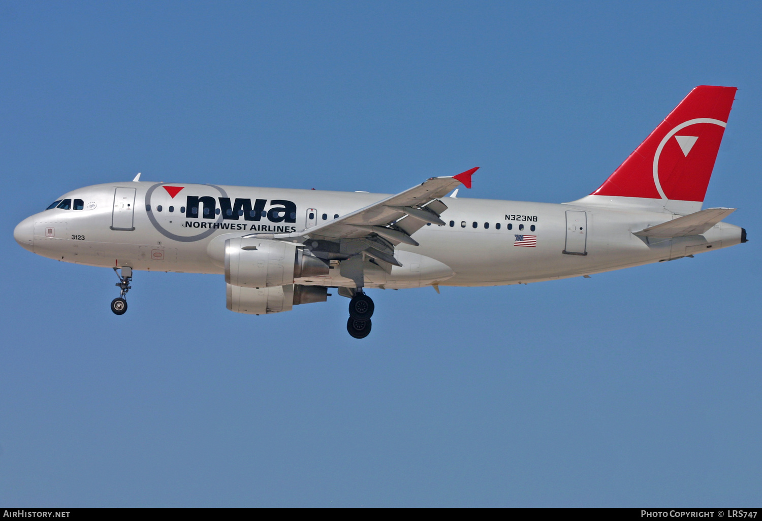 Aircraft Photo of N323NB | Airbus A319-114 | Northwest Airlines | AirHistory.net #334960