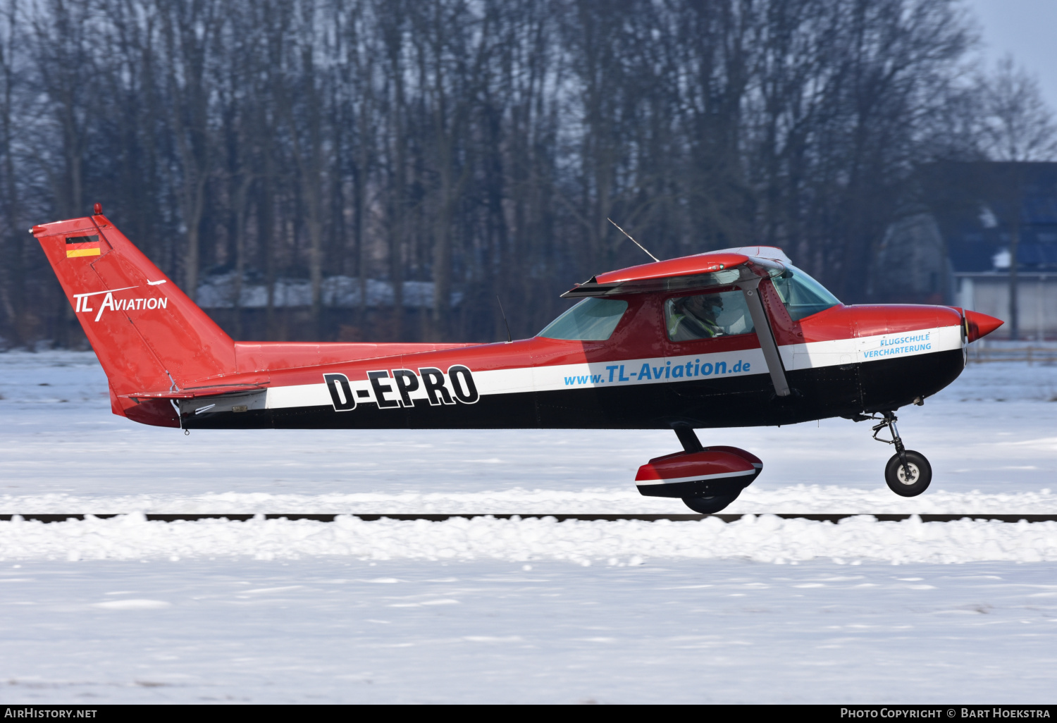 Aircraft Photo of D-EPRO | Cessna 150M | TL Aviation | AirHistory.net #334961