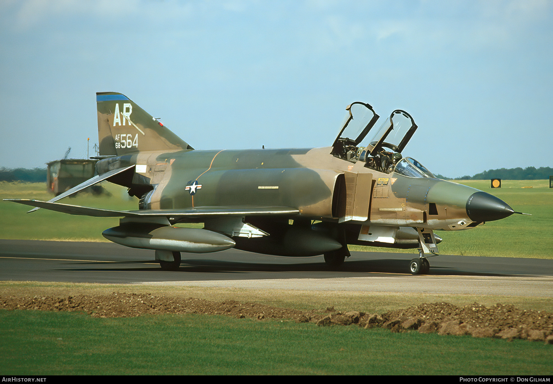 Aircraft Photo of 68-0564 / AF68-564 | McDonnell Douglas RF-4C Phantom II | USA - Air Force | AirHistory.net #334963