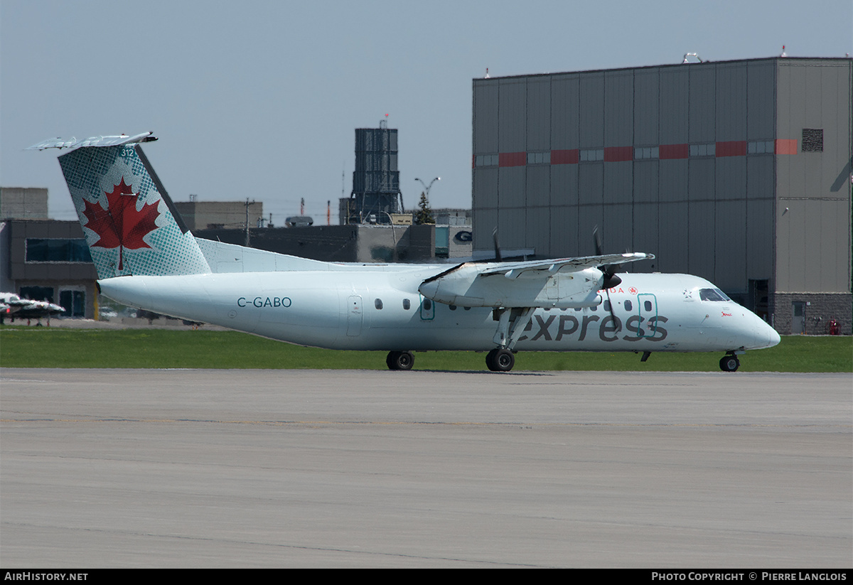 Aircraft Photo of C-GABO | De Havilland Canada DHC-8-311 Dash 8 | Air Canada Express | AirHistory.net #334977