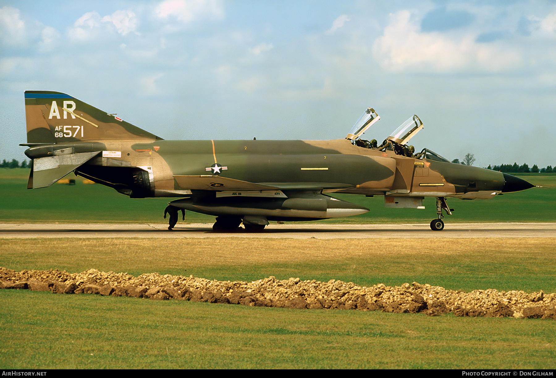 Aircraft Photo of 68-0571 / AF68-571 | McDonnell Douglas RF-4C Phantom II | USA - Air Force | AirHistory.net #334983